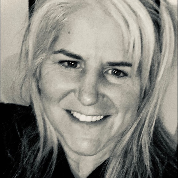 Meet your Posher, Polly - Picture 1 of 1